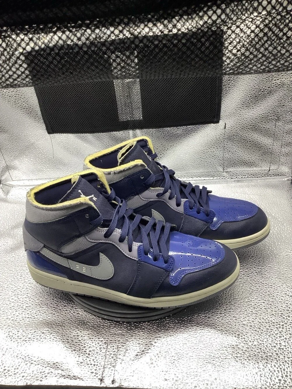Air Jordan 1 Mid SE Craft Obsidian French Blue Size 10 Men / 11.5 Women